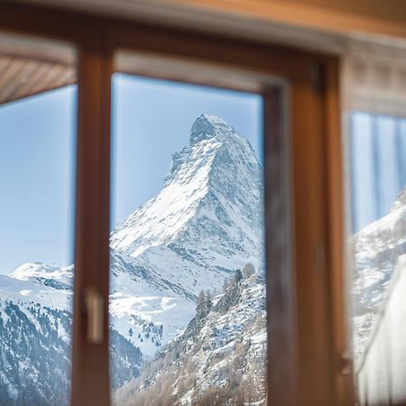 Hotel Parnass Zermatt Exterior photo