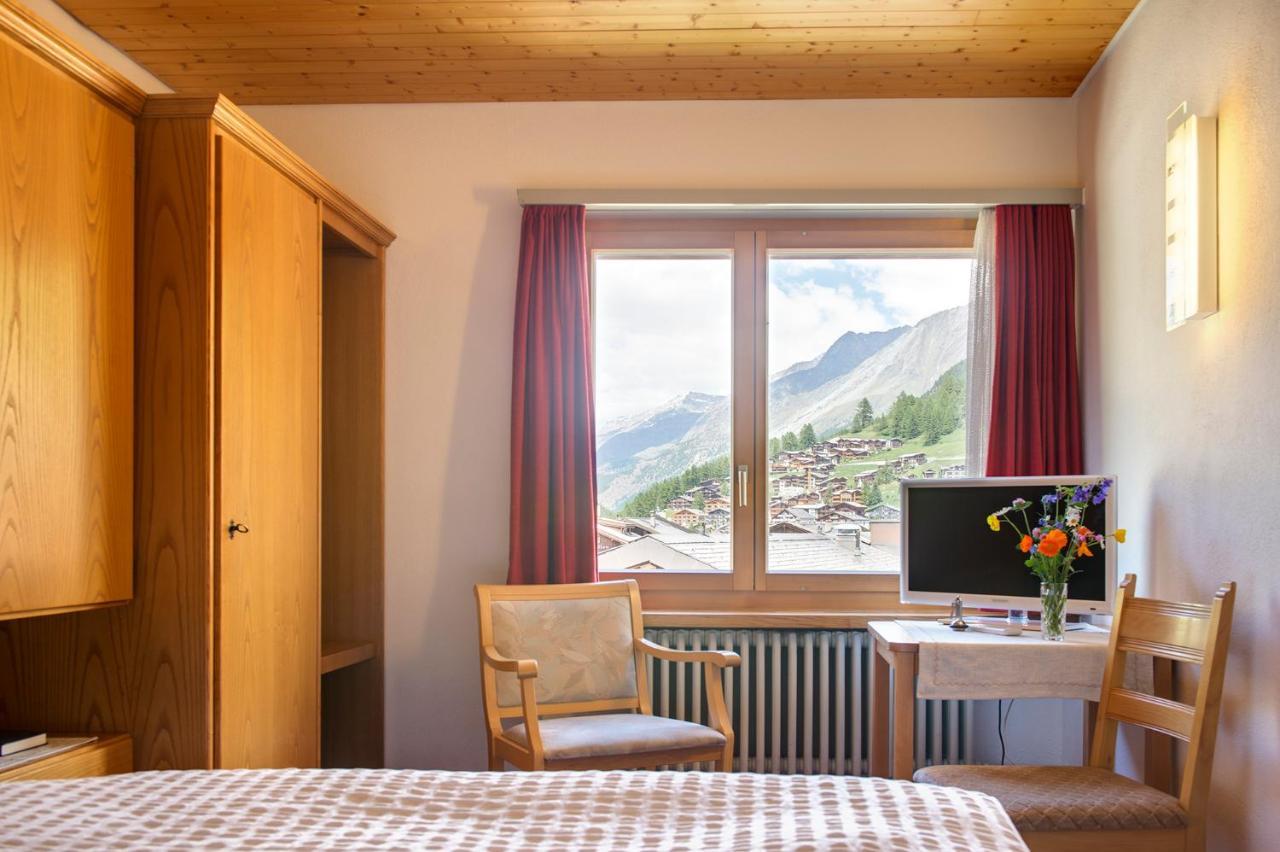 Hotel Parnass Zermatt Exterior photo