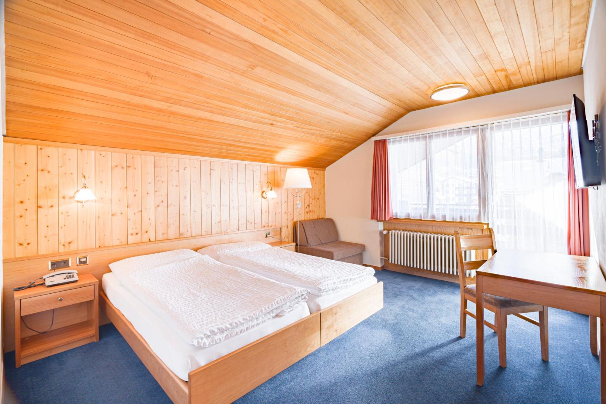 Hotel Parnass Zermatt Exterior photo