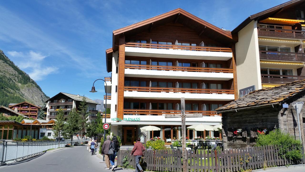 Hotel Parnass Zermatt Exterior photo